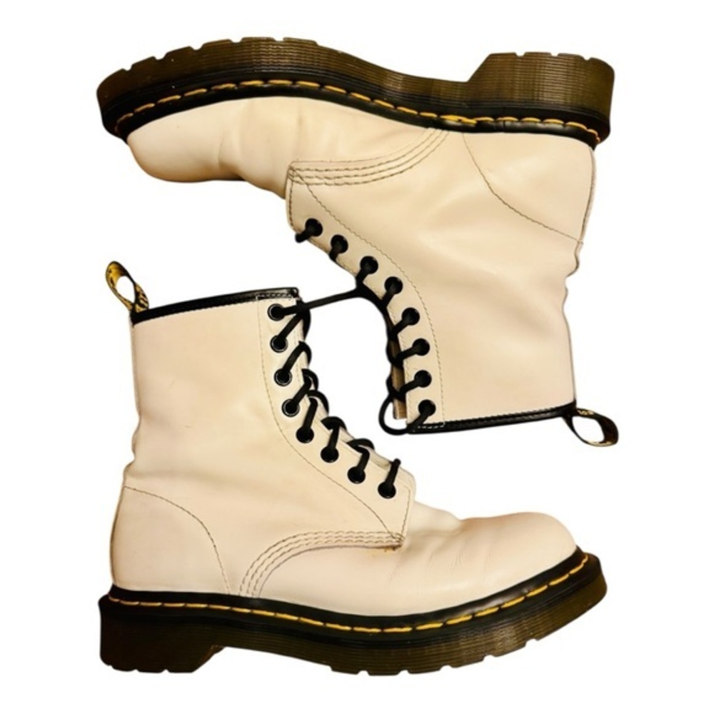 Doc Martens Combat Boots – White Leather Women’s US 7 (EU 38 / UK 5)